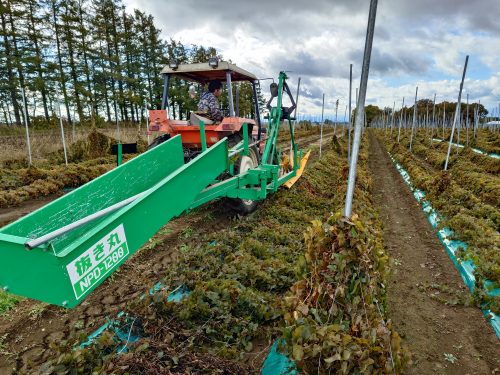ガソリンエンジン 堆肥散布機 運転席付き ガソリンエンジン 堆肥散布機 運転席付き 楽天市場】噴霧器 背負式
